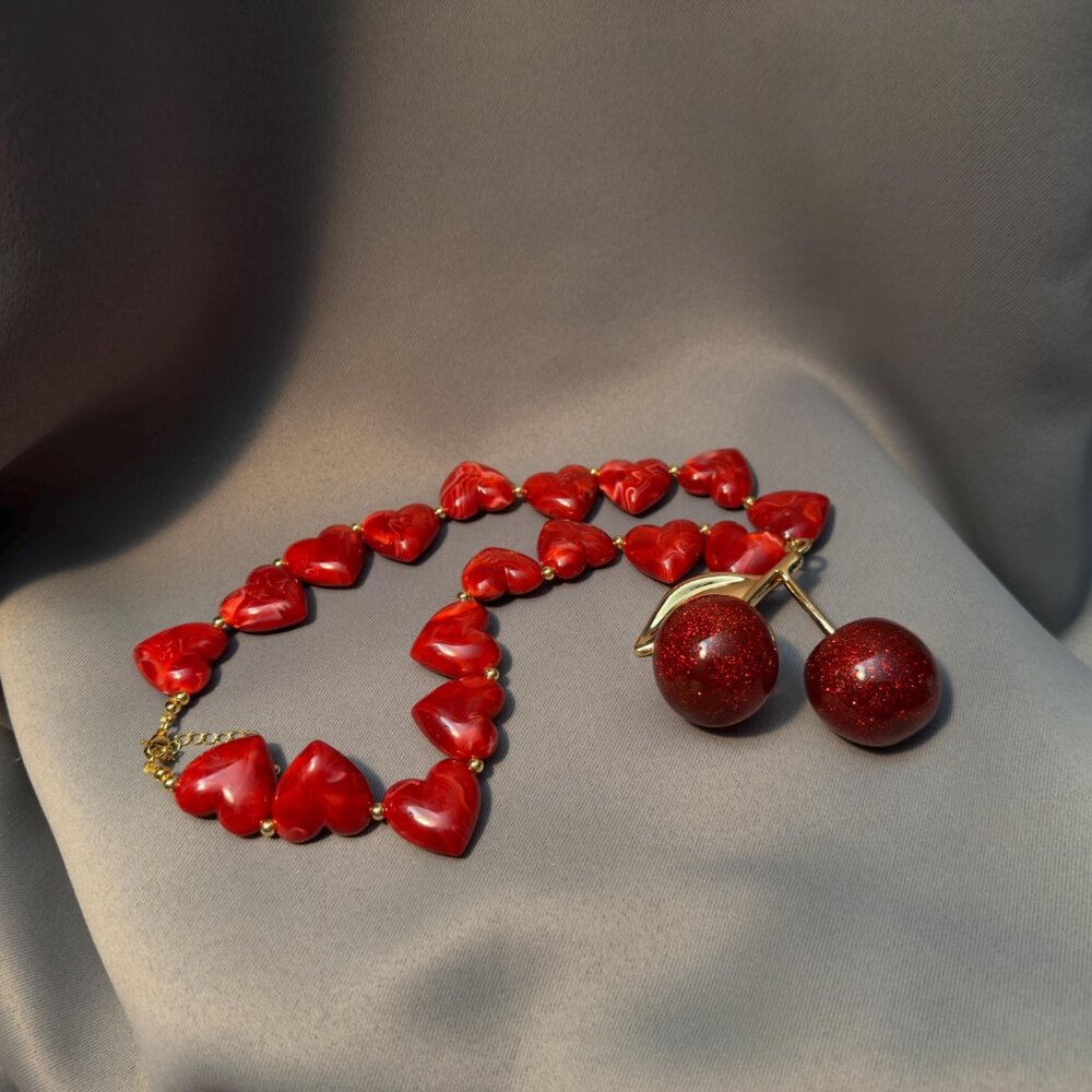 Cherry Necklace Red Heart Bead Statement Necklace Gold Tone Drop - Picture 11 of 11